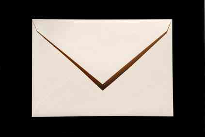 Comment Écrire une Adresse sur une Enveloppe