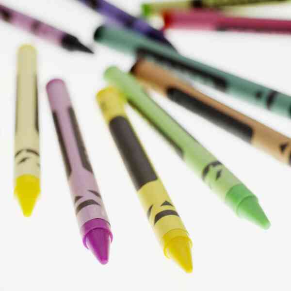 Comment faire Fondre des Crayons de couleur dans le four à micro-ondes