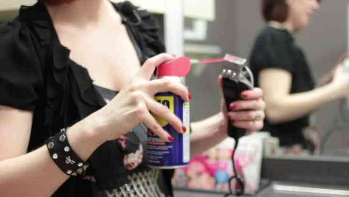 Lubrification des Tondeuses pour Cheveux Avec du WD40
