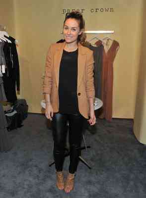 Quels sont les Types de Pantalons Vont Bien Avec un Tan Blazer?
