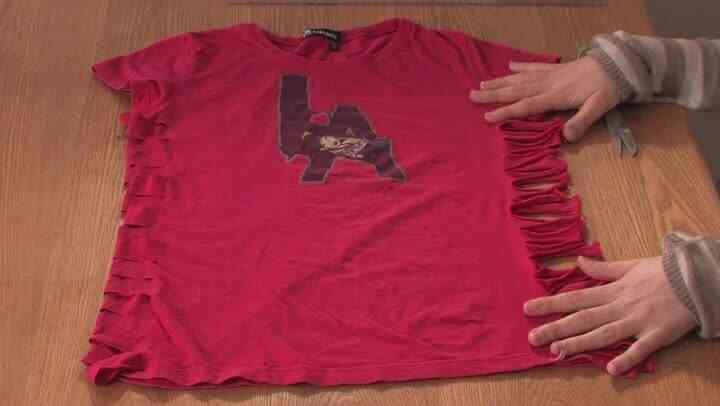 Comment nouer Votre Chemise le Long de la Côte