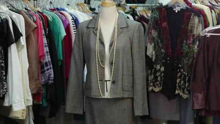 Comment Accessoiriser les Femmes Costumes pour les tenues de Soirée