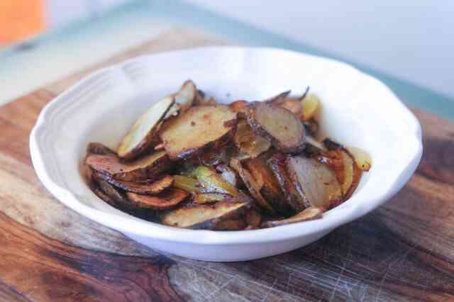 Comment faire Frire les Pommes de terre à la Poêle