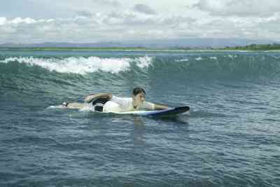Quelle Est la Hauteur de la Moyenne de la Vague de Tsunami?