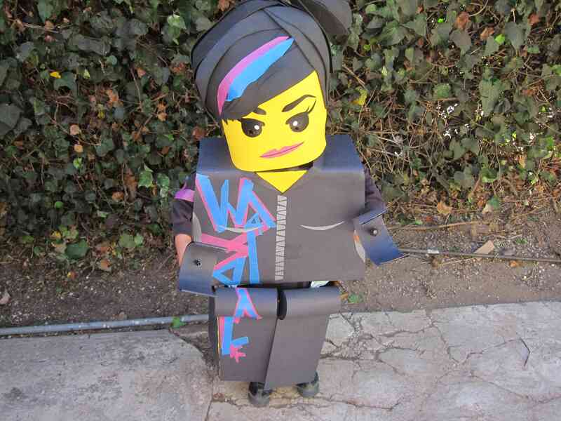 Comment Faire un LEGO Wyldstyle Costume