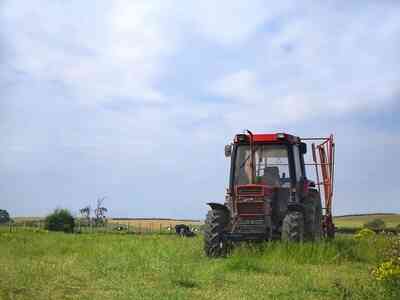 Comment Trouver des Renseignements sur un Tracteur par un Numéro de Série