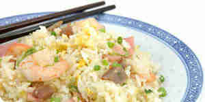 Make egg fried rice