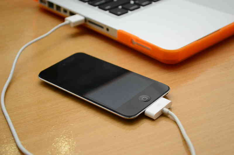 Comment Charger Votre iPod Touch Sans le Brancher au Chargeur
